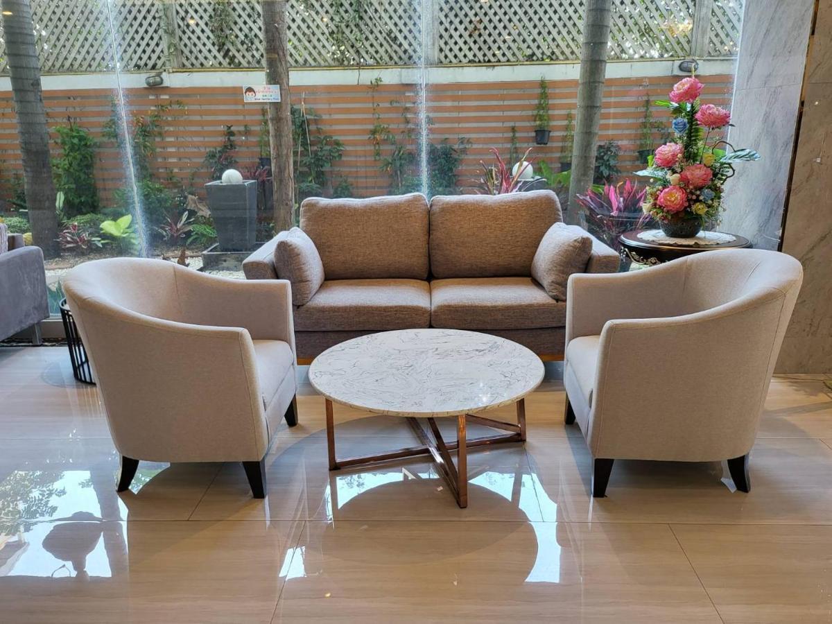 Three Seasons Bangkok Otel Dış mekan fotoğraf