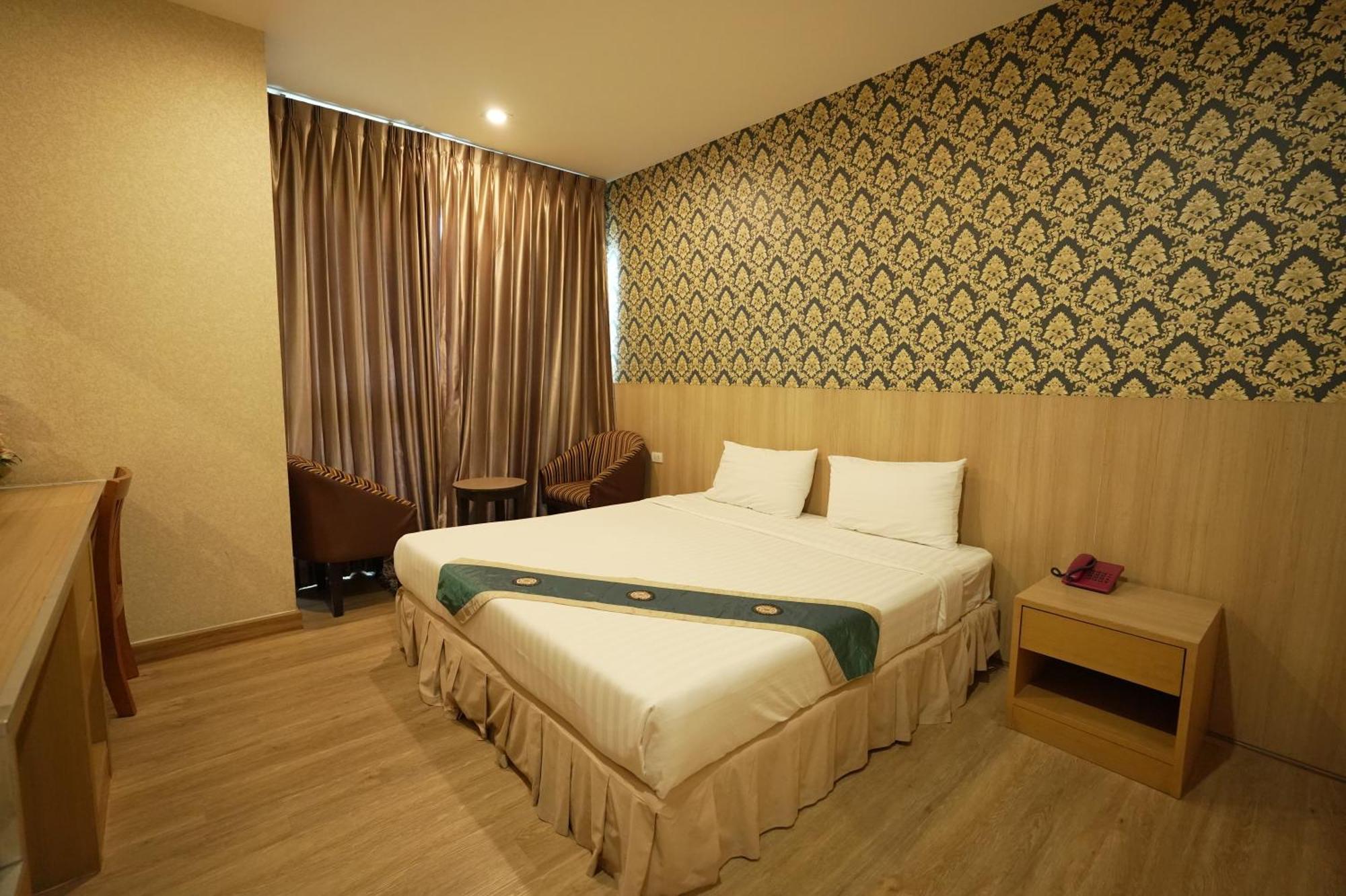 Three Seasons Bangkok Otel Dış mekan fotoğraf