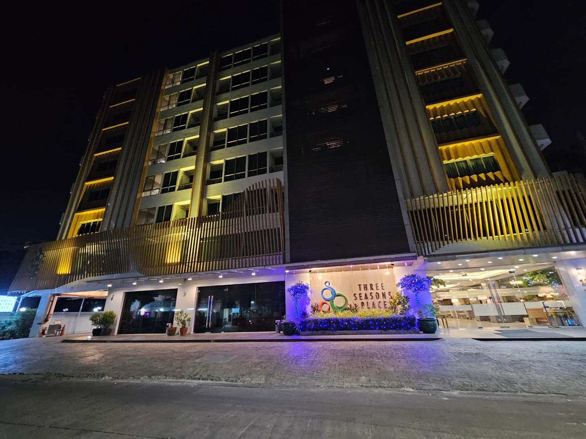 Three Seasons Bangkok Otel Dış mekan fotoğraf