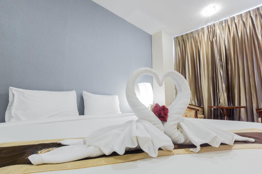 Three Seasons Bangkok Otel Dış mekan fotoğraf